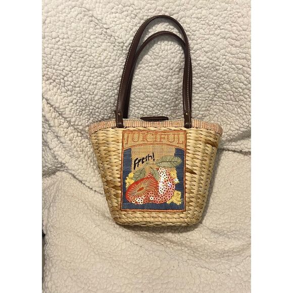 Juiciful Wicker Handbag - Picture 1 of 10